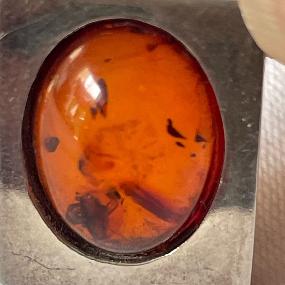 Vintage European Baltic Amber Stud Earrings. - Picture 8 of 8